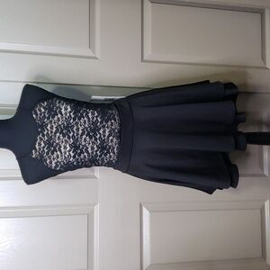 NWT Emerald Sunday black lace skater halter mini dress size 11